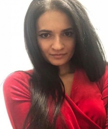 Нина, 22